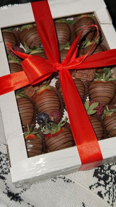 Клубника шоколаде