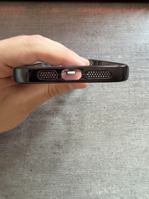 Vând husǎ silicon magsafe Iphone 15 Pro Max