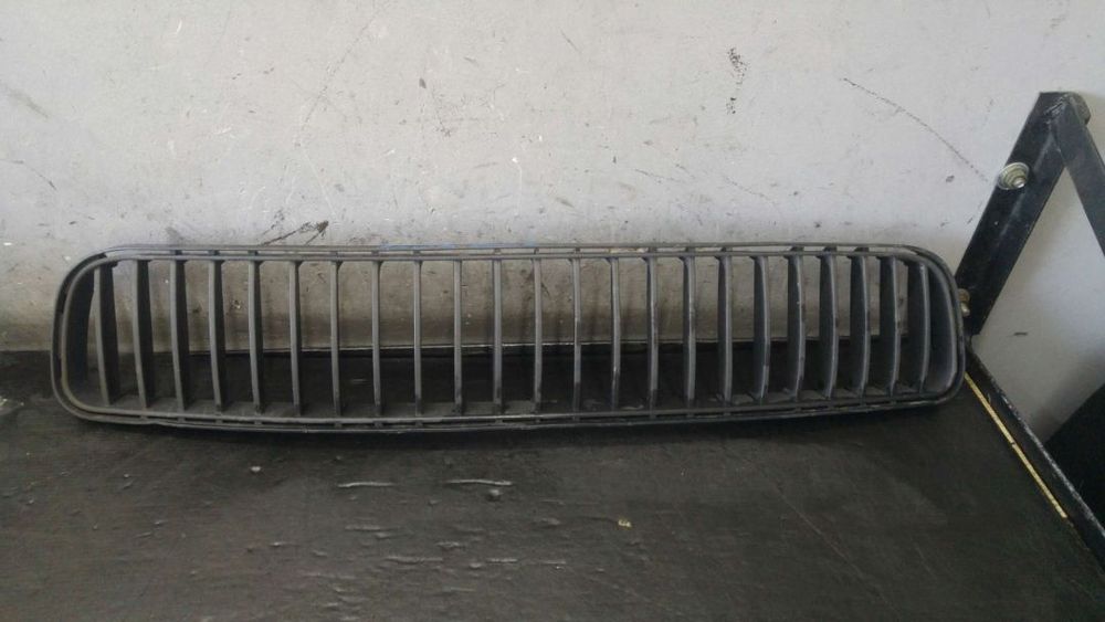 Grila centrala bara fata skoda fabia 2 5j0853677
