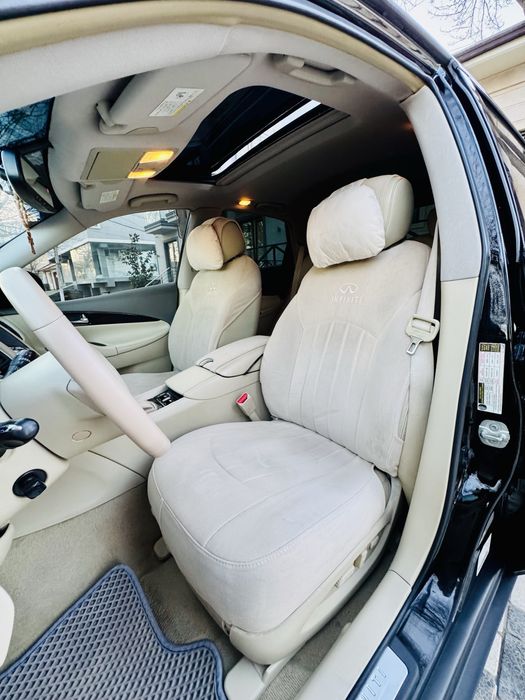 Продаётся своя Infiniti EX35
