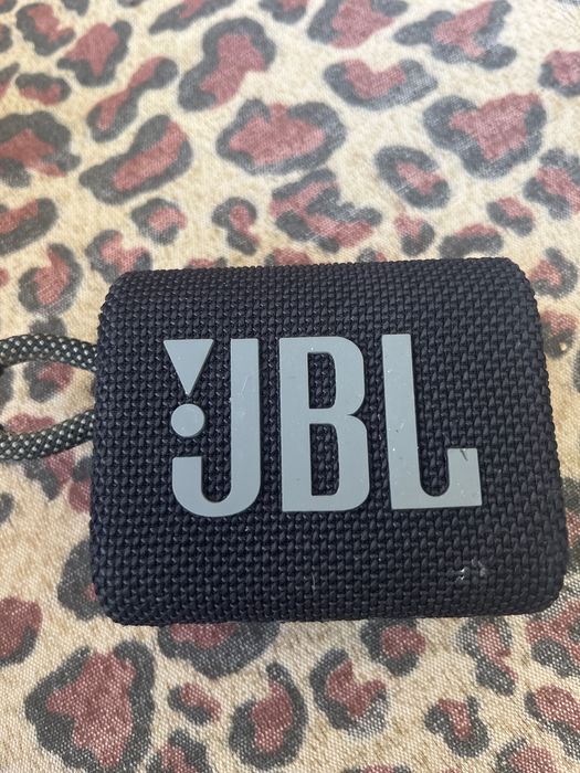 Черна Колонка JBL