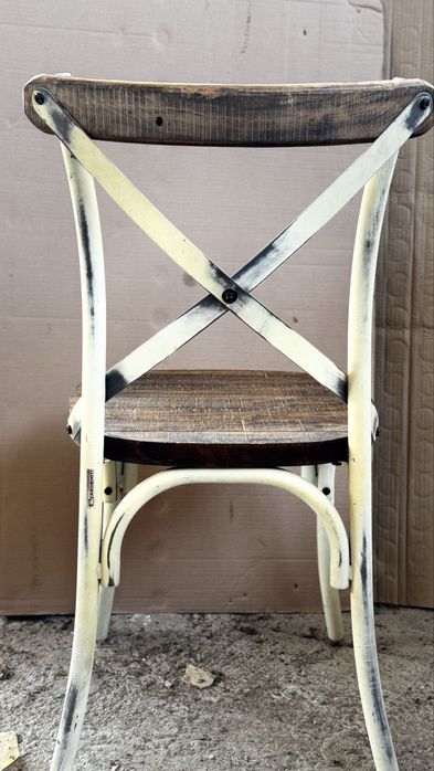 Винтидж стол тип X-back – метал и масивно дърво