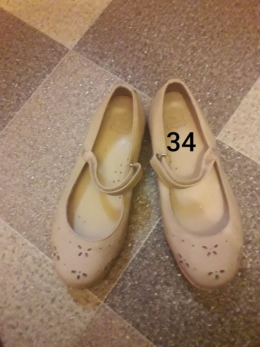 Ghete și pantofi  copii si adulti