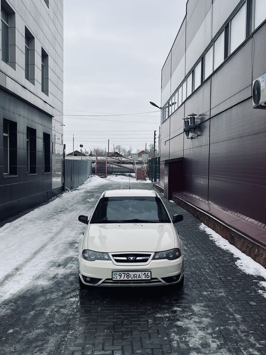 Продам нексия 2