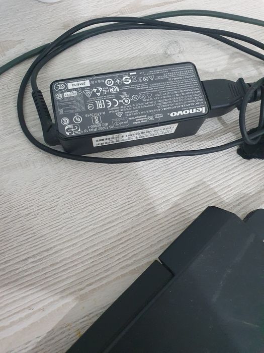 Ноутбук ленова продам