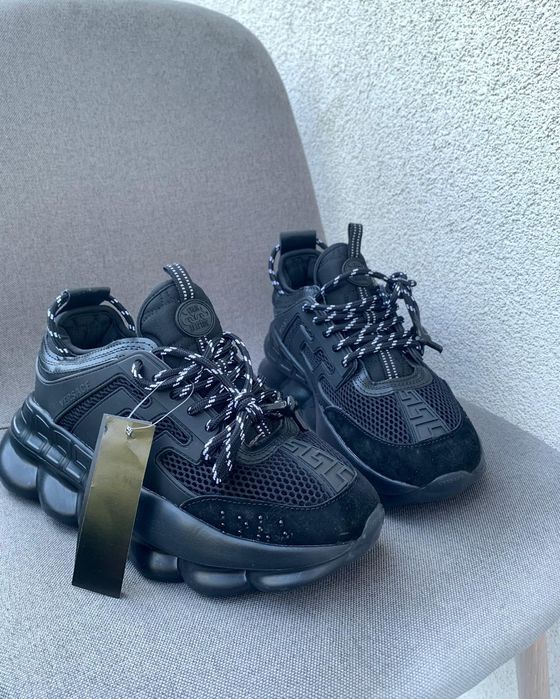 Versace chain reaction negrii