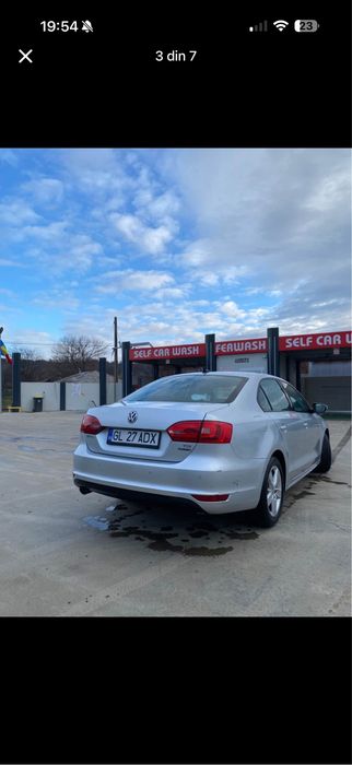 VOLKSWAGEN Jetta 2012 — imagine 3