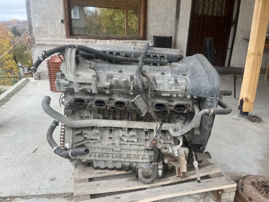 Продавам мотор от Volvo S80 2.9 204коня