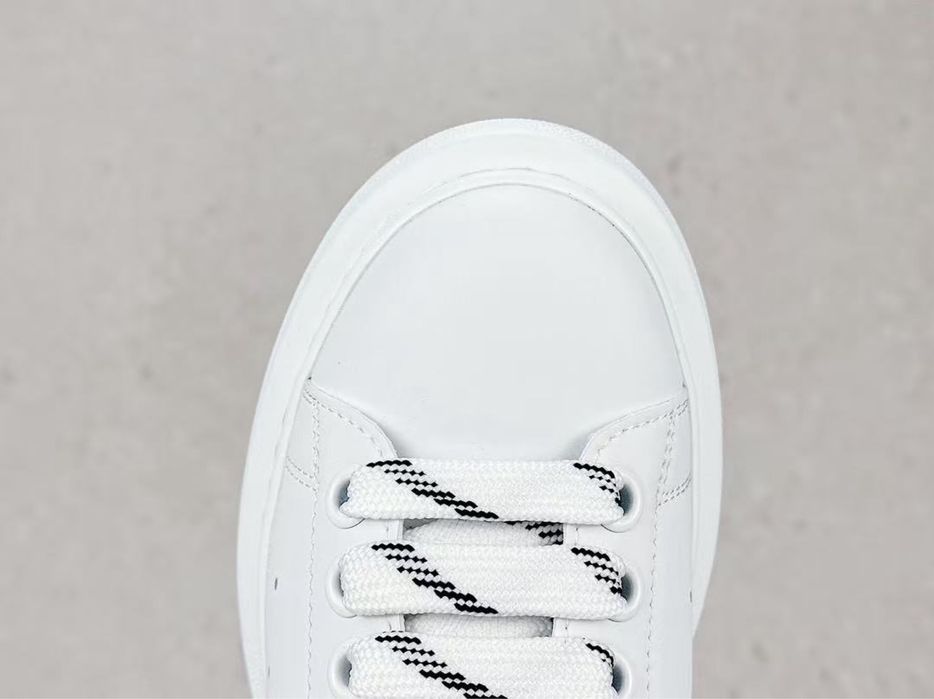 Alexander McQueen Oversized White Lace Up ,Poze Reale