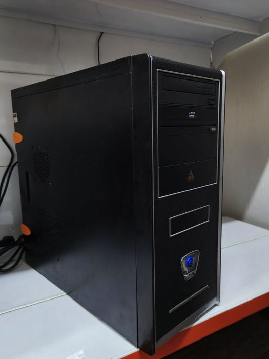 Компьютер/Intel Pentium/UHD 610