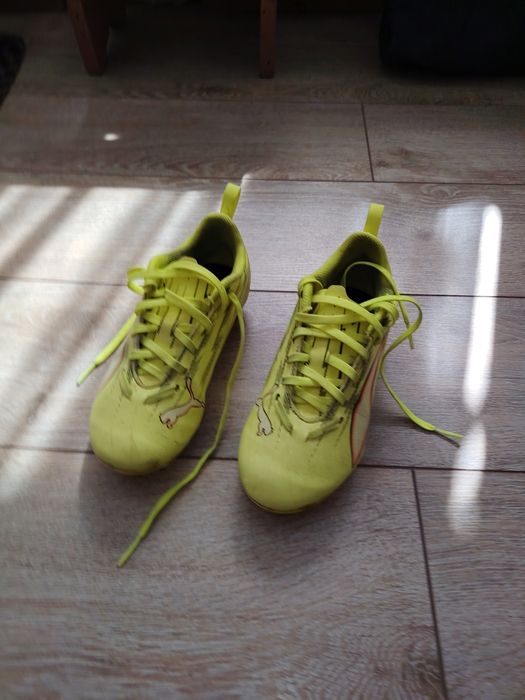 Ghete fotbal mărime 31