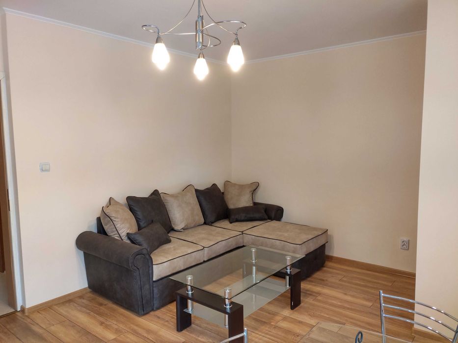 Дава се под наем Двустаен апартамент в София, Лозенец - 64 кв.м за 698.19 € - Снимка #2