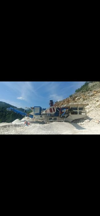 Concasor mobil cu falci