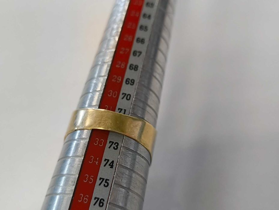 *НАМАЛЕНО ЗЛАТО* Златен пръстен 8,01 грама на цена от 119 лева за грам