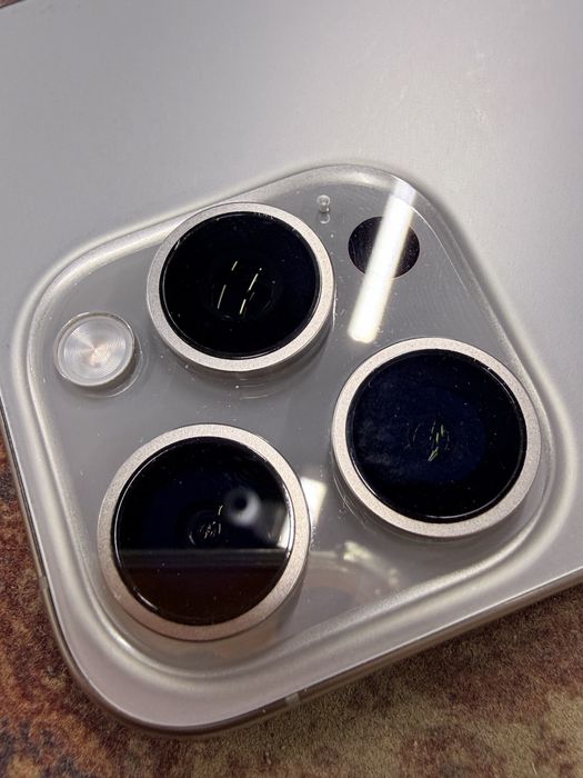 Продам IPhone 15 pro max, 256 gb