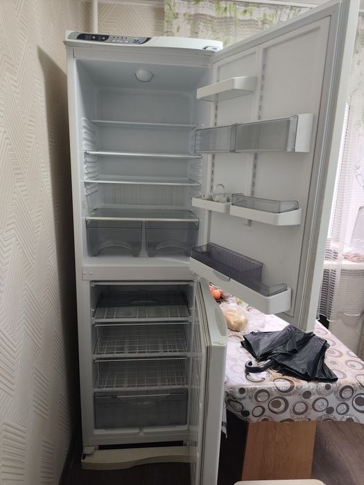 Продам холодильник