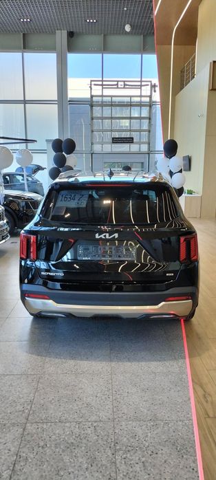 Продам Киа Соренто 2024 года