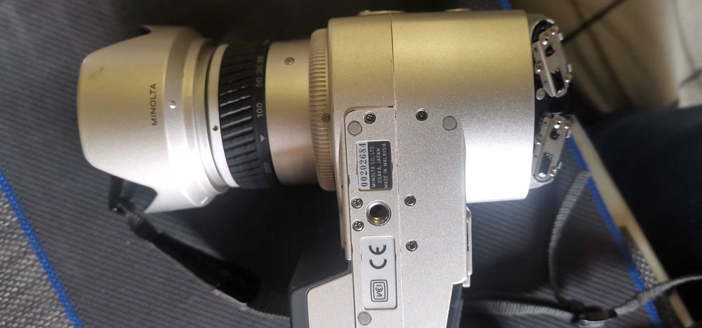 Minolta Konica DiMAGE 7i 5MP Digital Camera + Оригинална чанта