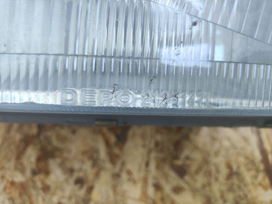 Фара левая и правая Carina E /Карина Е