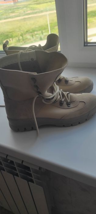 Продам новый 2 берца,