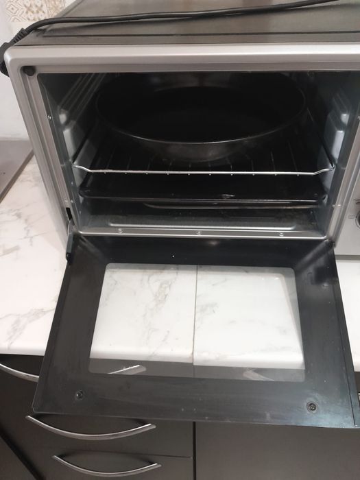 Продам духовку печь