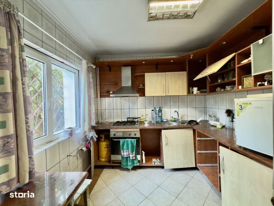 Vila spatioasa P+1+M de vanzare in Agigea | Teren 658 mp | Acces din 2