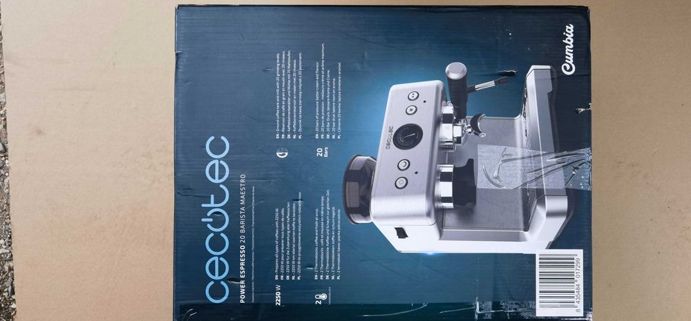 Чисто НОВА  Еспресо Кафемашина Cecotec Cumbia Power 20Bar
