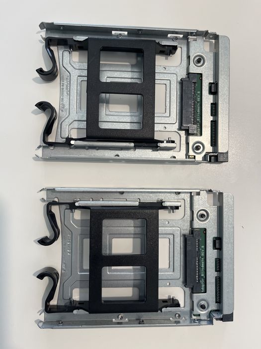 2 bucati Tray Adaptor SSD de la 3.5” la 2.5 inch pentru HP 668261-002