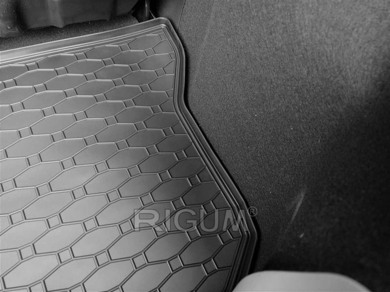 Гумени стелки или багажник PEUGEOT 108 , CITROEN C1 II след 2014 г.