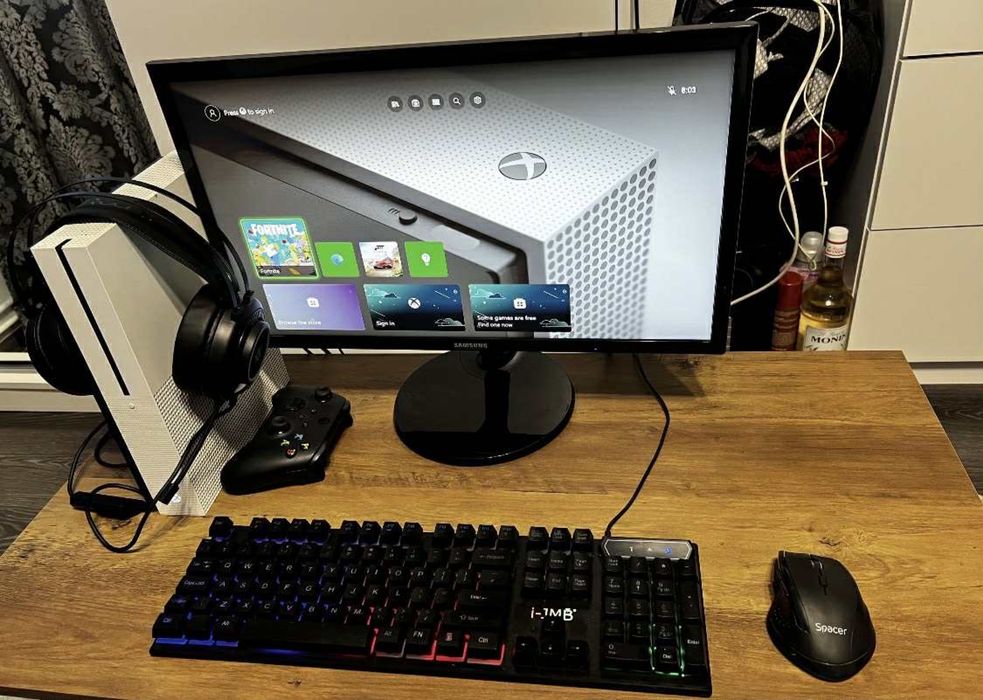 Vand xbox One S Complet