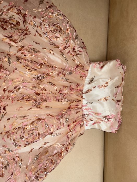 Rochie facută la comandă