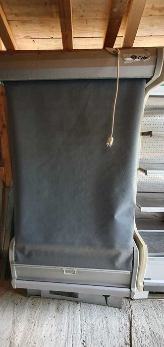 Vitrina frigorifica cu perdea 1M