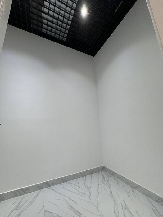 Аренда офиса. Первая линия вдоль дороги. Шото Руставели.