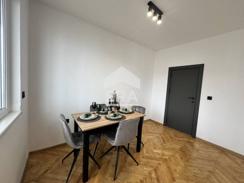 Продава се Тристаен апартамент в Варна, Левски - 90 кв.м за 2611 €/кв.м - Снимка #4