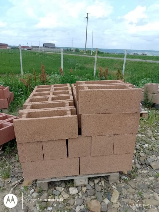 Boltari vibropresati