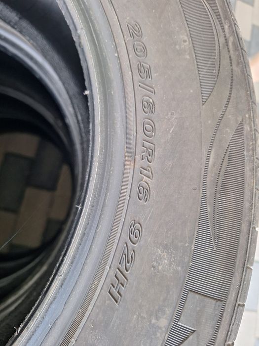Cauciucuri vara aproape noi Nexen 205 60 R16