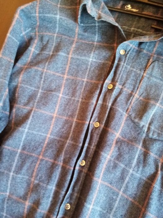 Продавам мъжки ризи