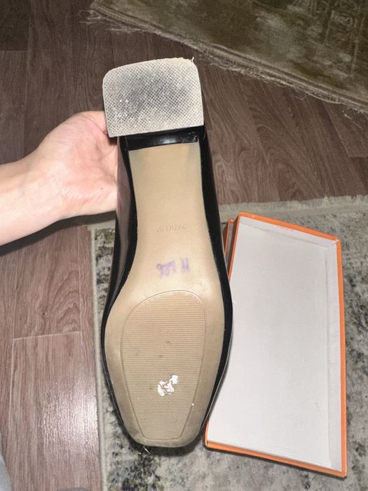 Продам туфли новые