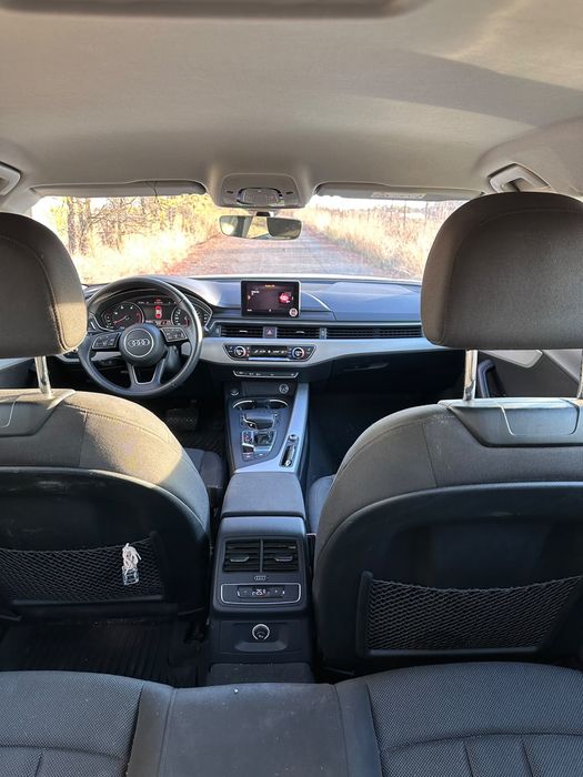Audi a5 b9 2019 ușor avariat!!