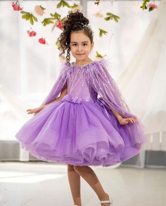 Продам детские платья