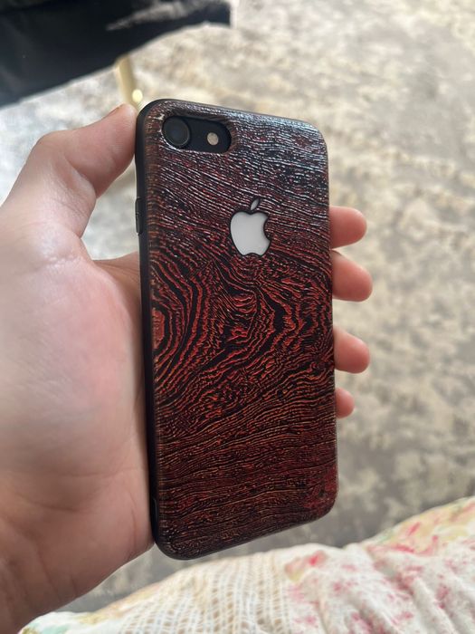 Продаю Айфон 7 в идеяле