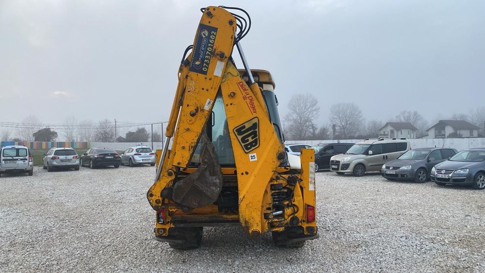Vând BuldoExcavator JCB 3CX