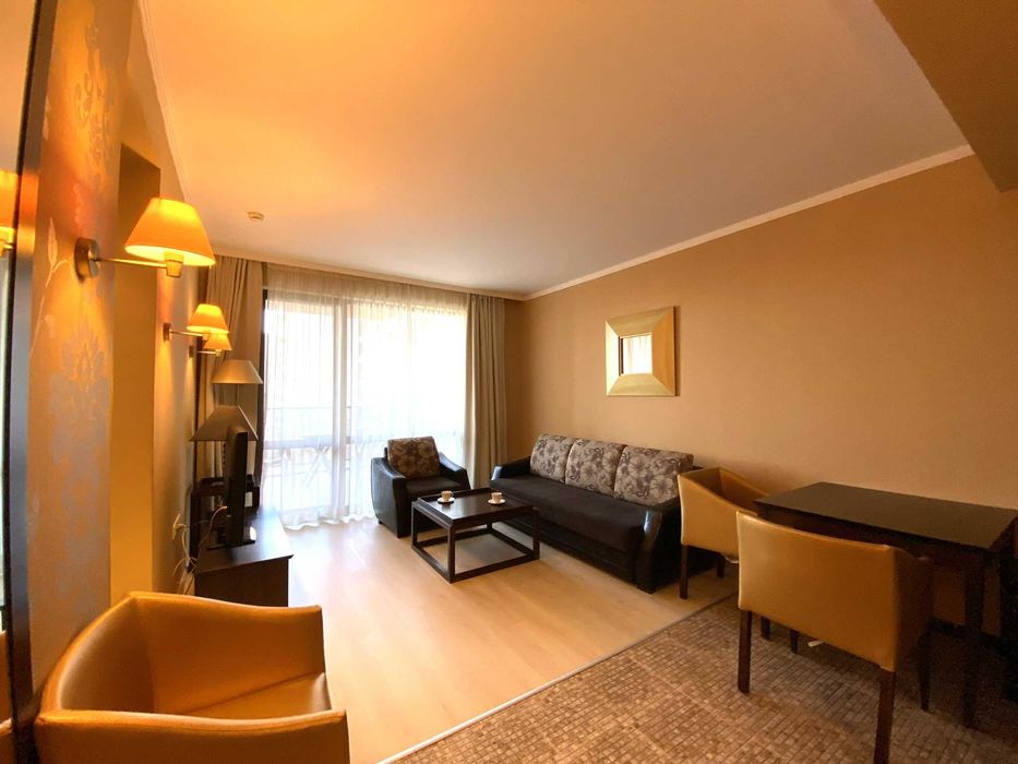 Дава се под наем Двустаен апартамент в к.к. Слънчев бряг - 72 кв.м за 110000 € - Снимка #2