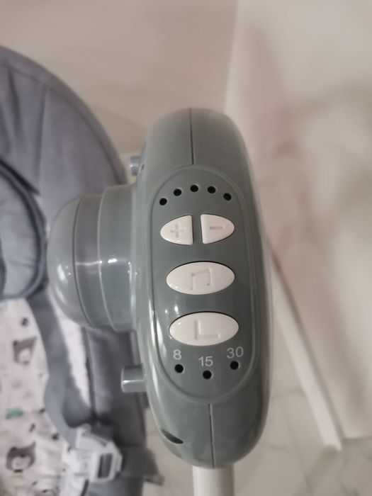 Детска люлка шезлонг