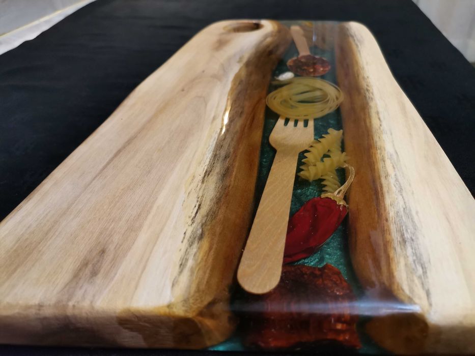 Дъски за сервиране и рязане, епоксидна смола и дърво