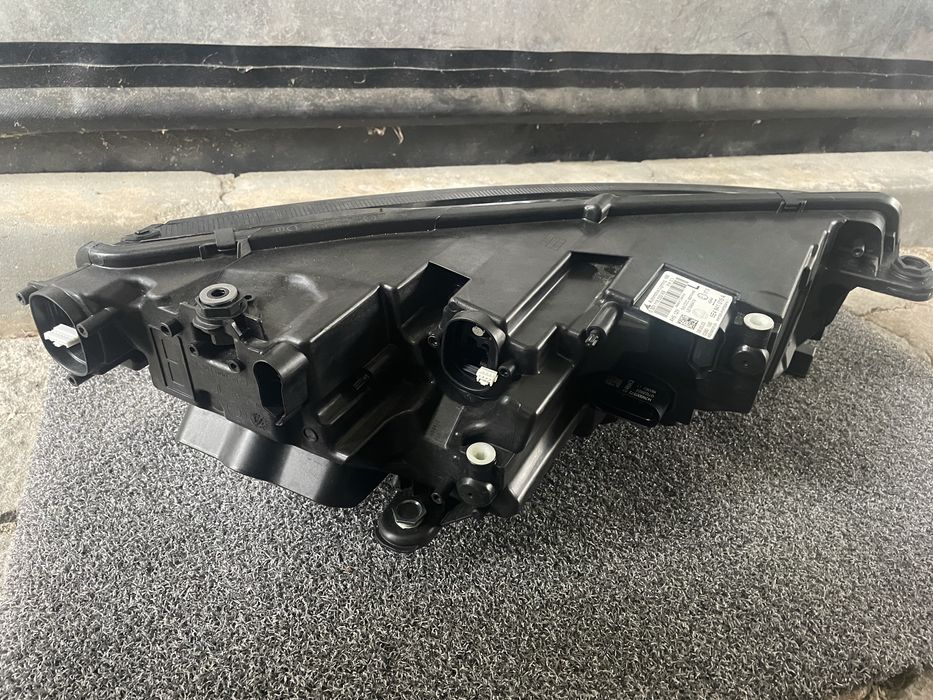 Ляв Фар Шкода Октавия 4