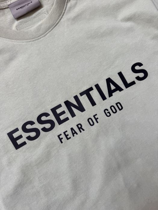 Тениска Fear of God ESSENTIALS