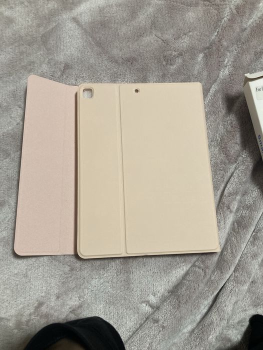 Калъф/клавиатура за таблет