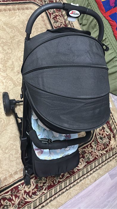 коляска 18000 тг