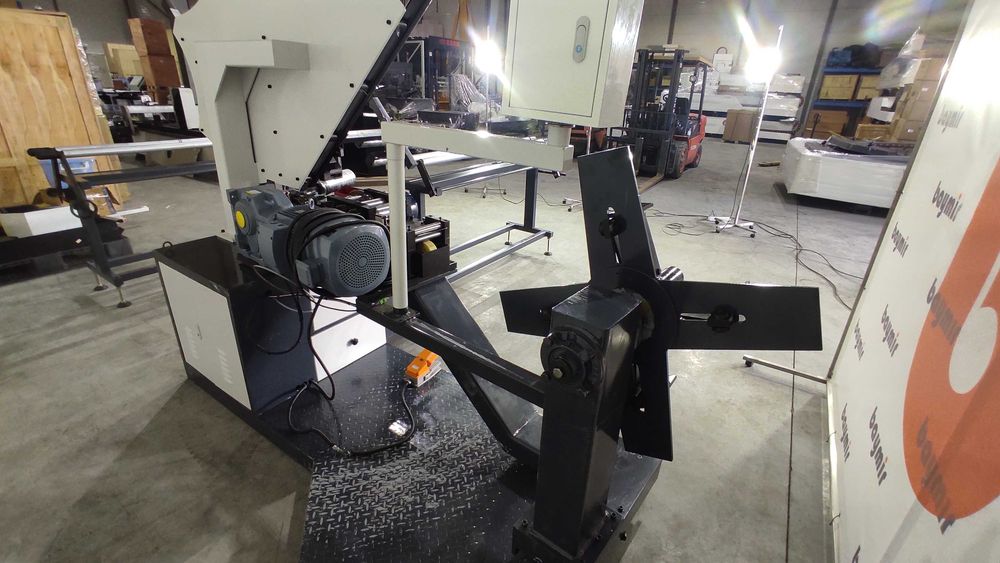 Спирально-навивной станок SBJX-1500D